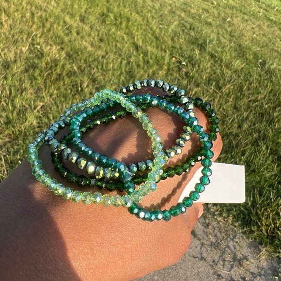 Gorgeous swarovski beads elastic bracelet -4 strands - Picture 8 of 12